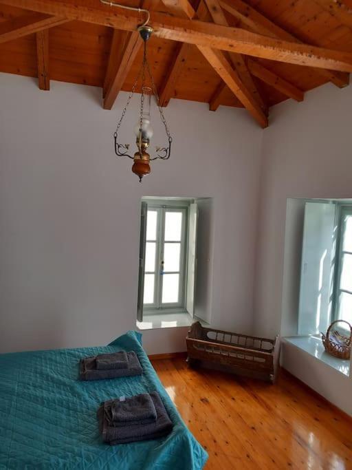 Iolis Loft Hydra Apartment ภายนอก รูปภาพ